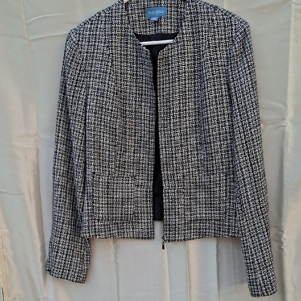 Tres You‎ Elegant Black and White Tweed Blazer